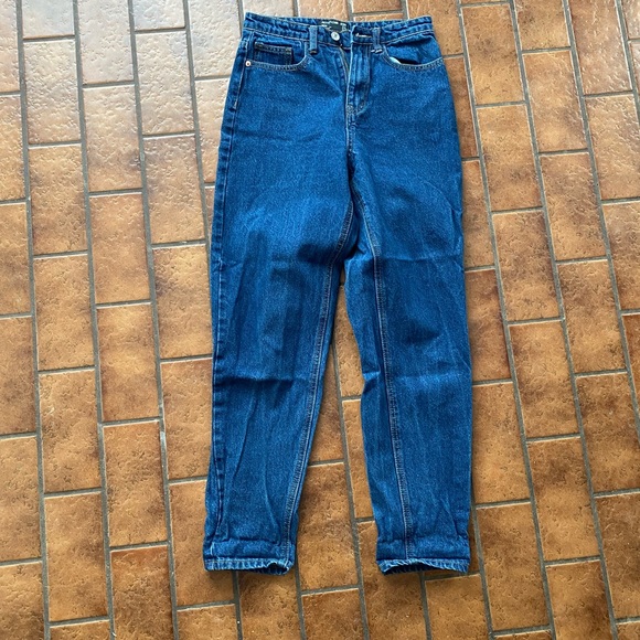 PrettyLittleThing Denim - Pretty Little Thing Mom Jean Sz 4